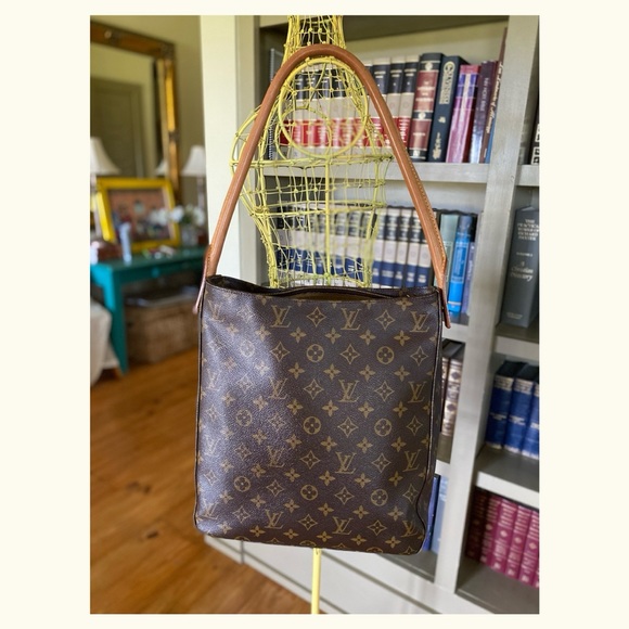 Louis Vuitton Looping GM - Picture 3 of 12